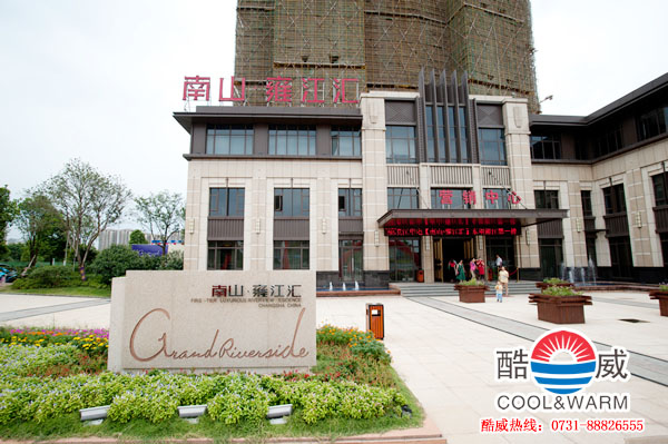 ����������{