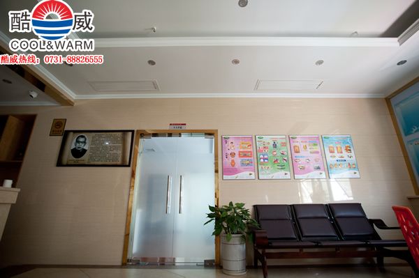 ����������{